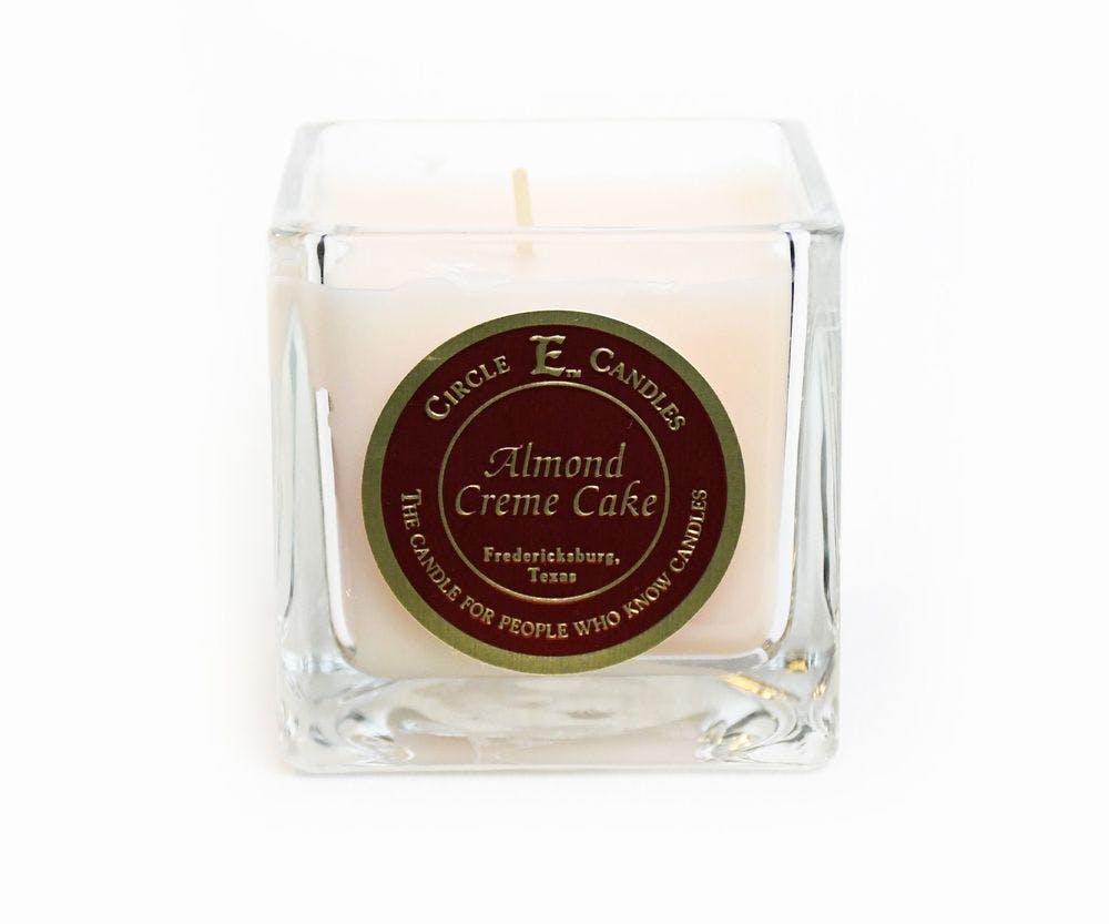 Circle E Candle 22oz. Almond Creme Cake